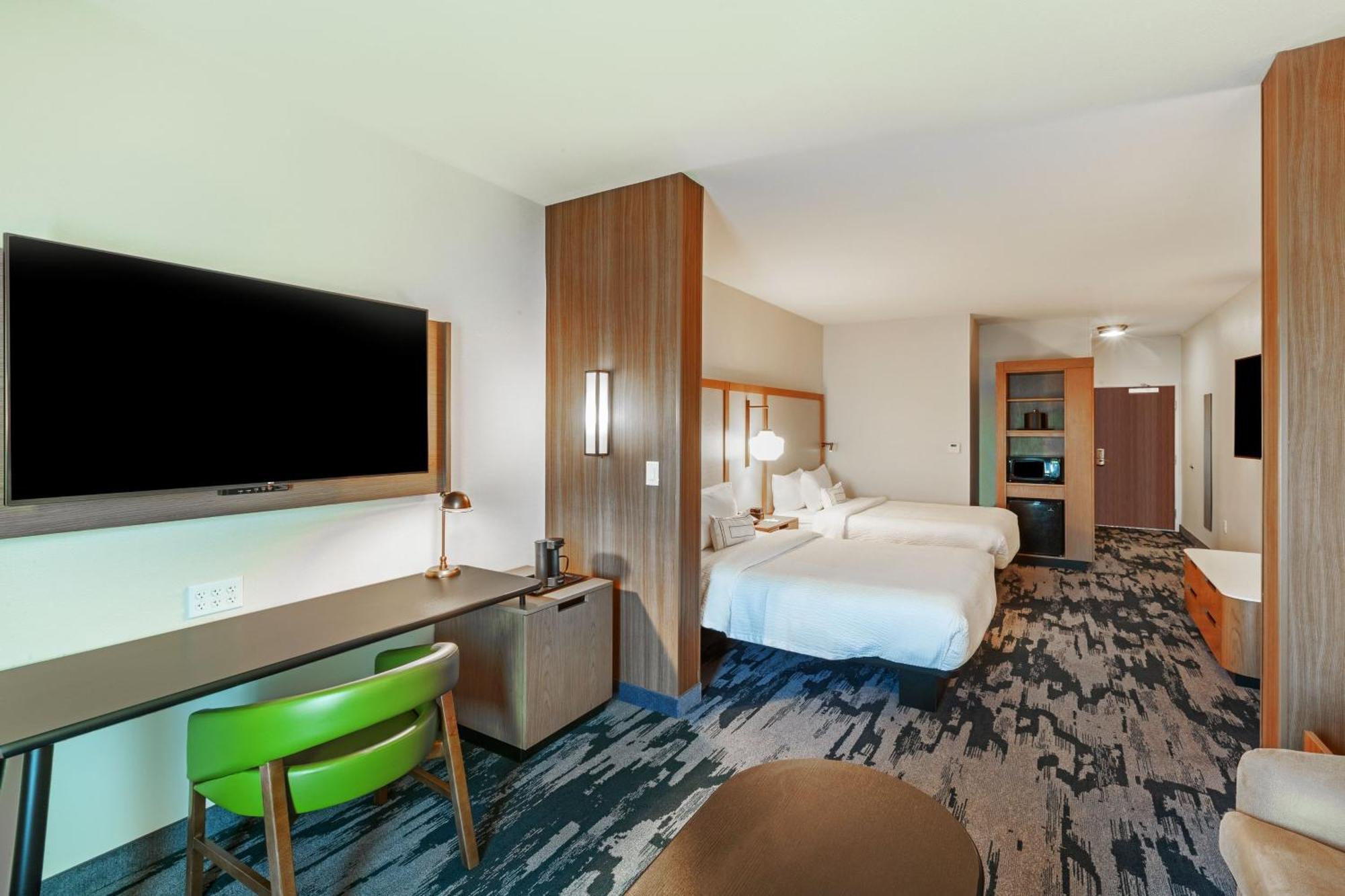 Hotel Fairfield & By Marriott