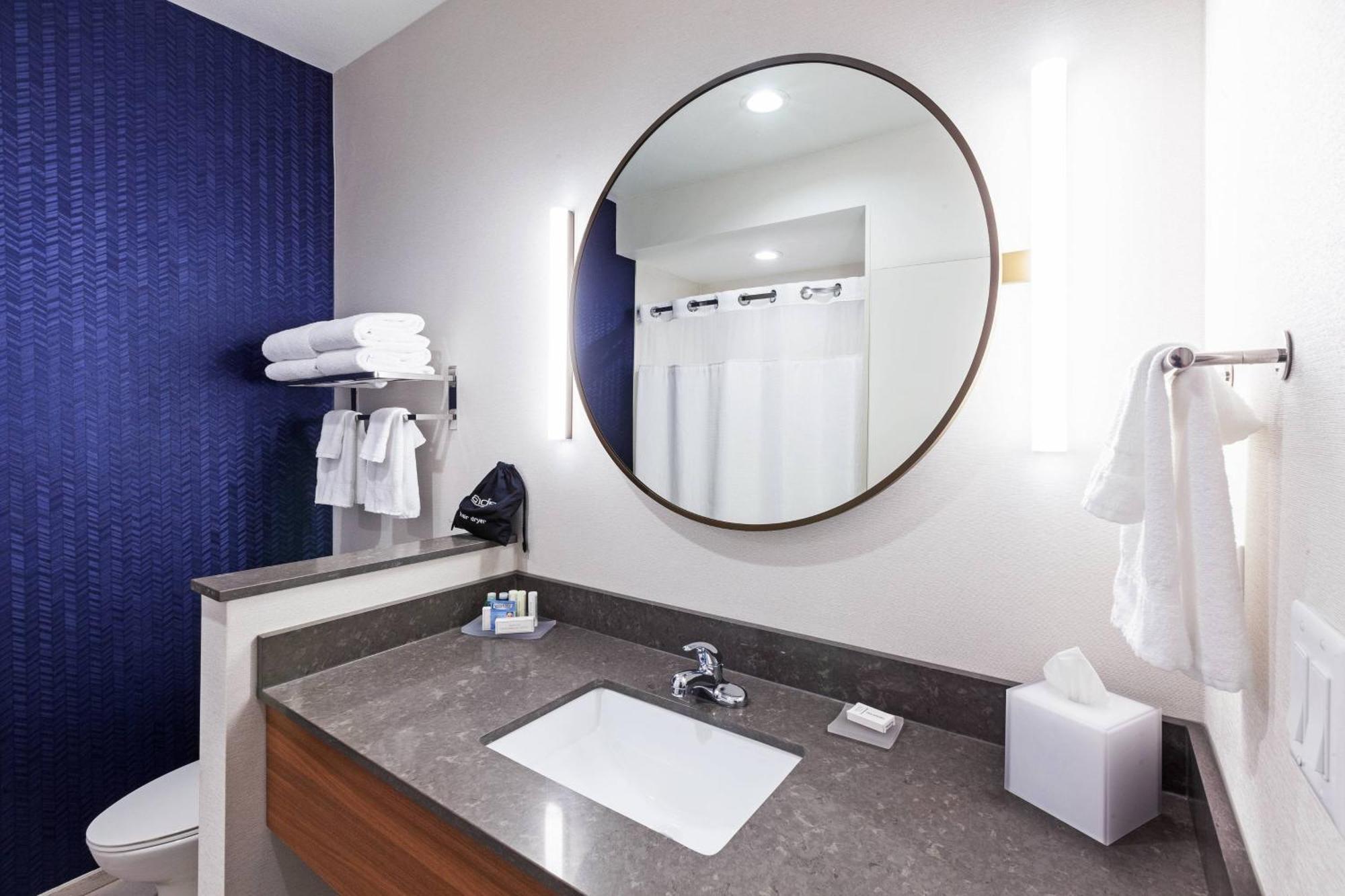 Fairfield & By Marriott Liberal
